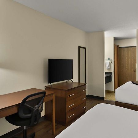 Best Western Lakewood Inn Hebron エクステリア 写真
