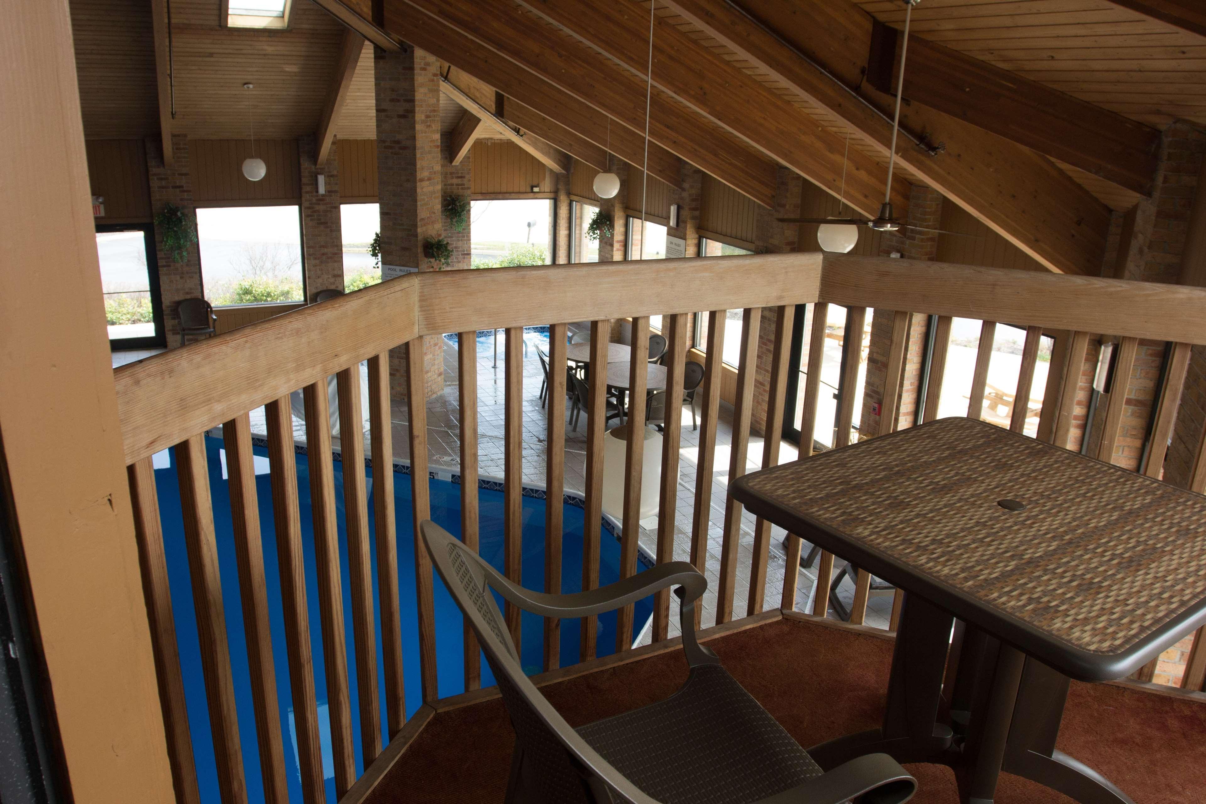 Best Western Lakewood Inn Hebron エクステリア 写真
